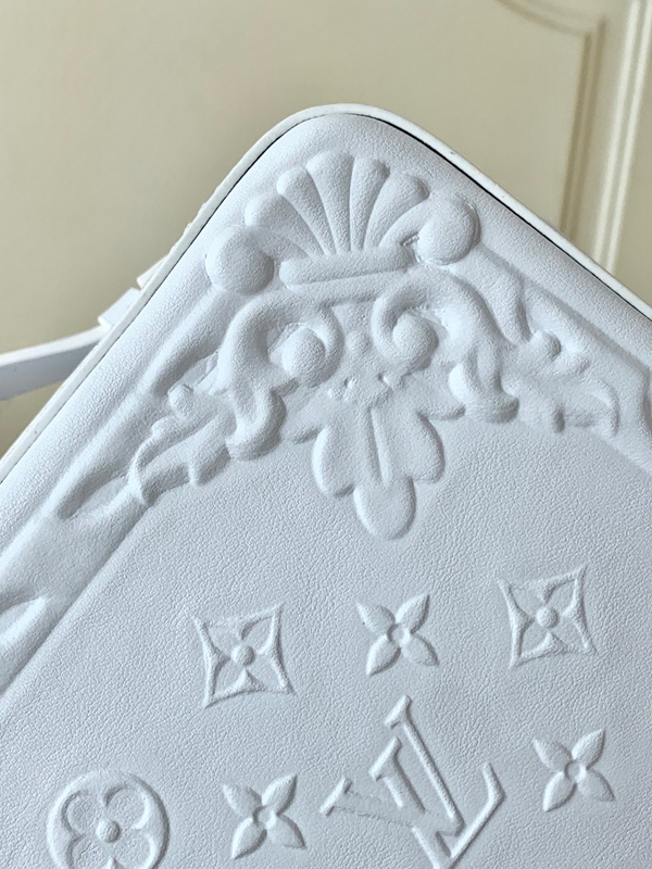 ルイヴィトンバッグ素材ディテール